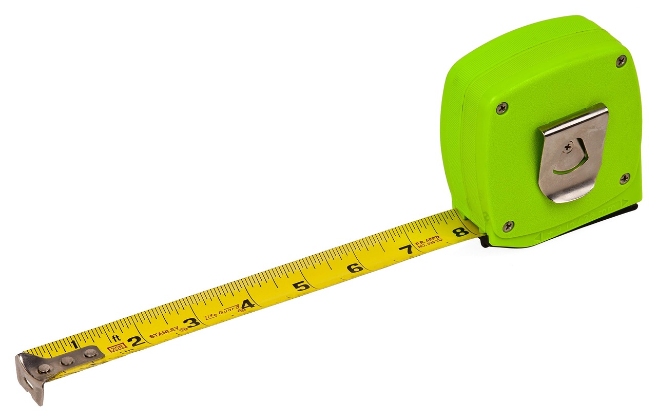 How Do You Measure Square Feet? Avoid Costly Errors